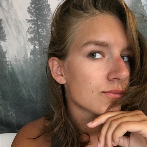 Meet your Posher, Kate - Picture 1 of 1